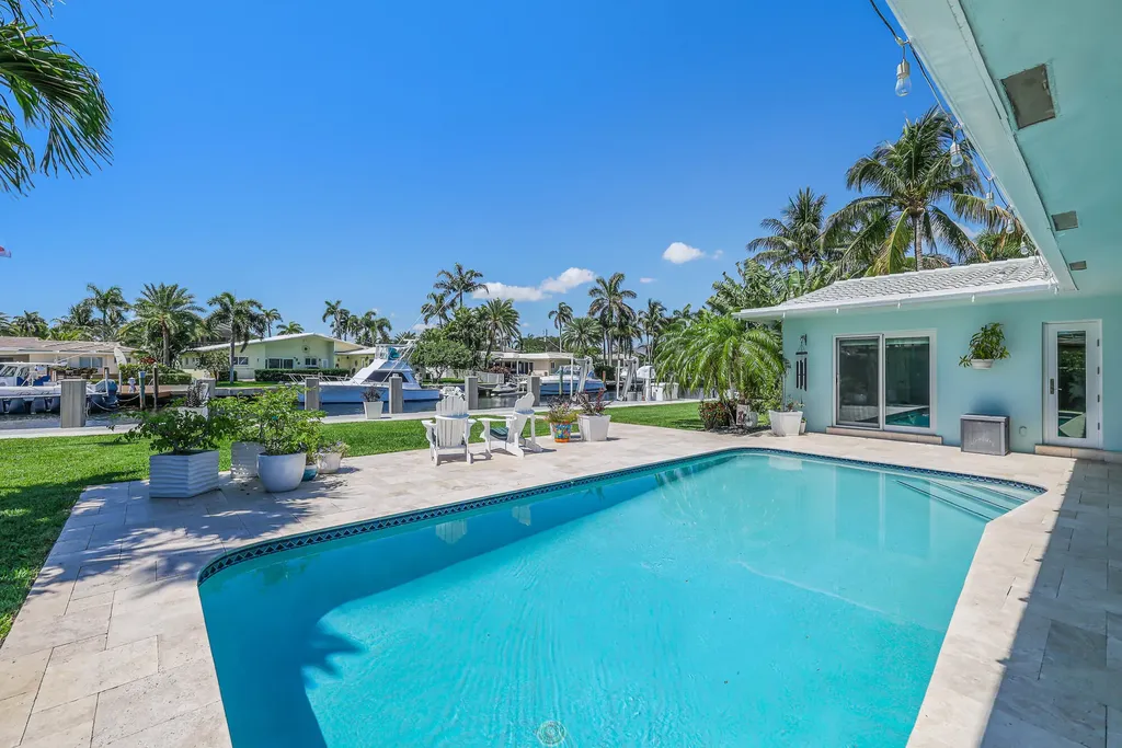 1030 NE 27th Way Pompano Beach FL 33062