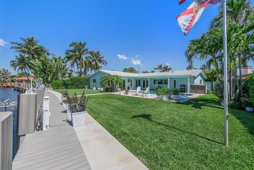 1030 NE 27th Way Pompano Beach FL 33062