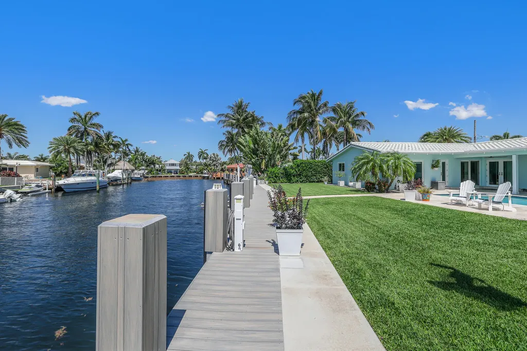 1030 NE 27th Way Pompano Beach FL 33062