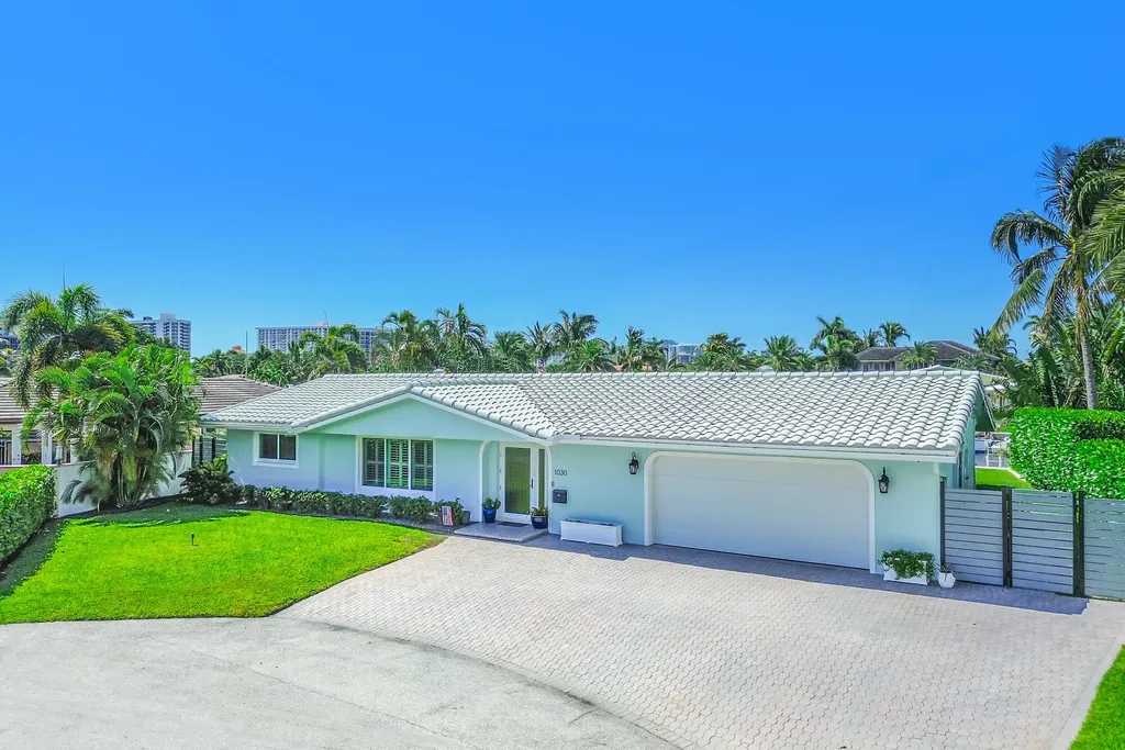 1030 NE 27th Way Pompano Beach FL 33062
