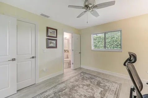 1030 NE 27th Way Pompano Beach FL 33062