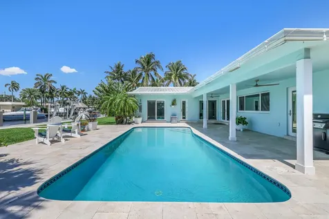 1030 NE 27th Way Pompano Beach FL 33062