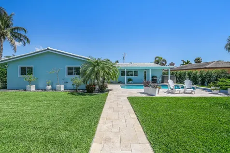 1030 NE 27th Way Pompano Beach FL 33062
