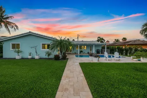 1030 NE 27th Way Pompano Beach FL 33062