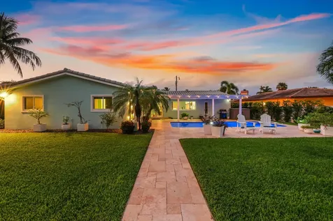 1030 NE 27th Way Pompano Beach FL 33062