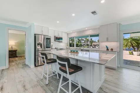 1030 NE 27th Way Pompano Beach FL 33062