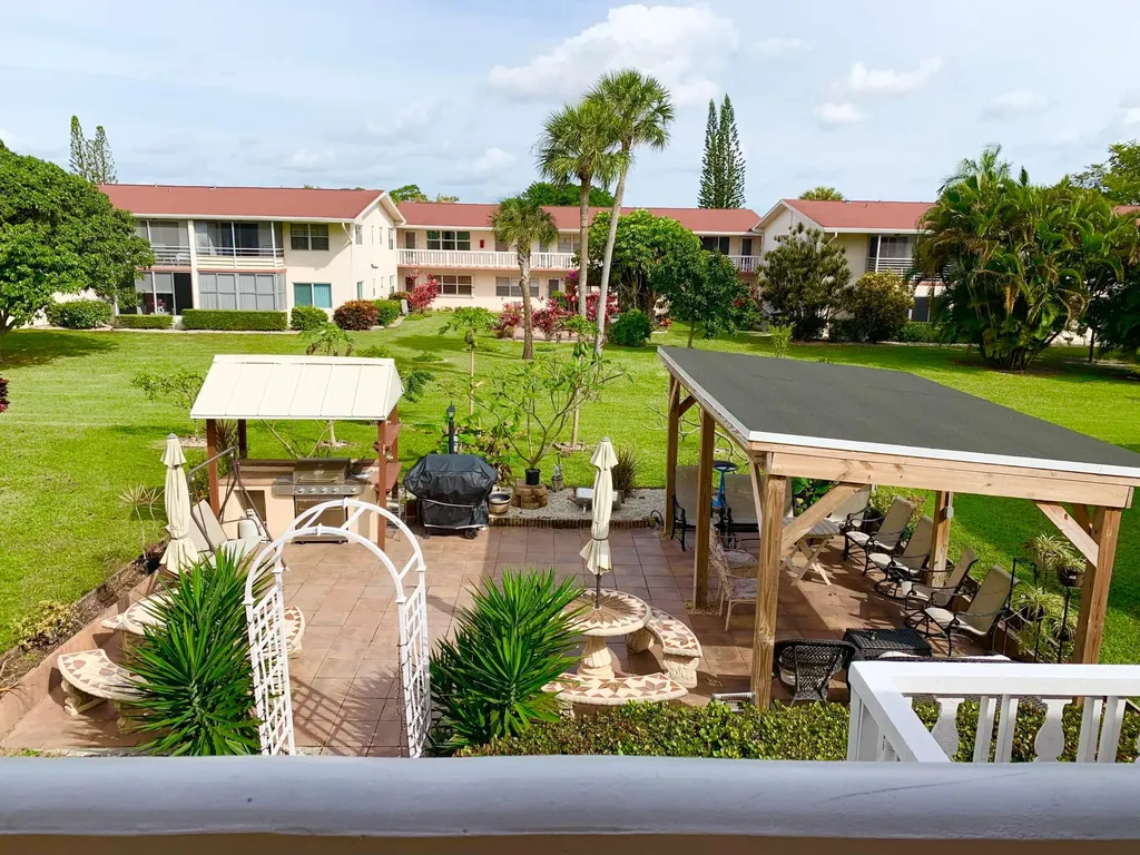 66 Coventry C West Palm Beach FL 33417