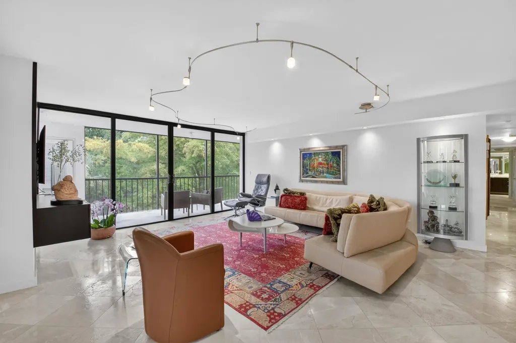 20090 Boca West Drive Boca Raton FL 33434