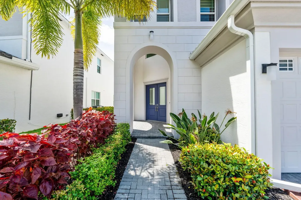 14974 Goldspar Court Westlake FL 33470