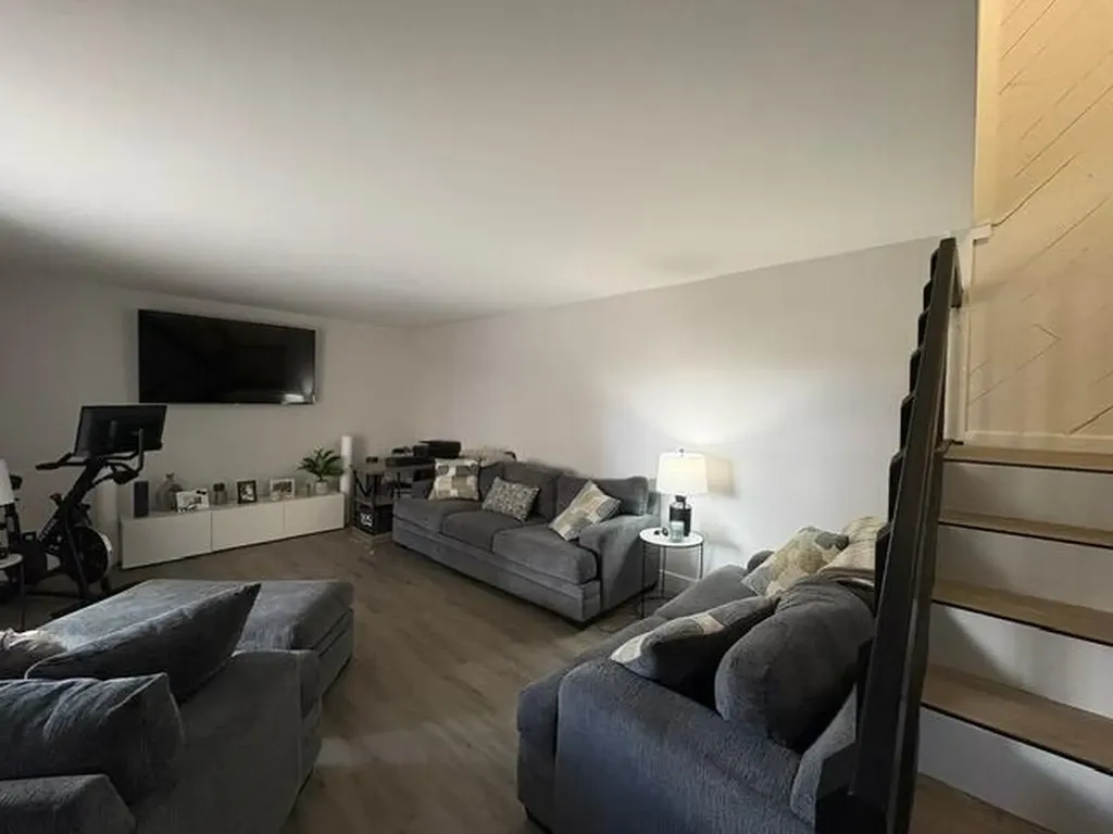 303 Arabian Road Palm Springs FL 33461