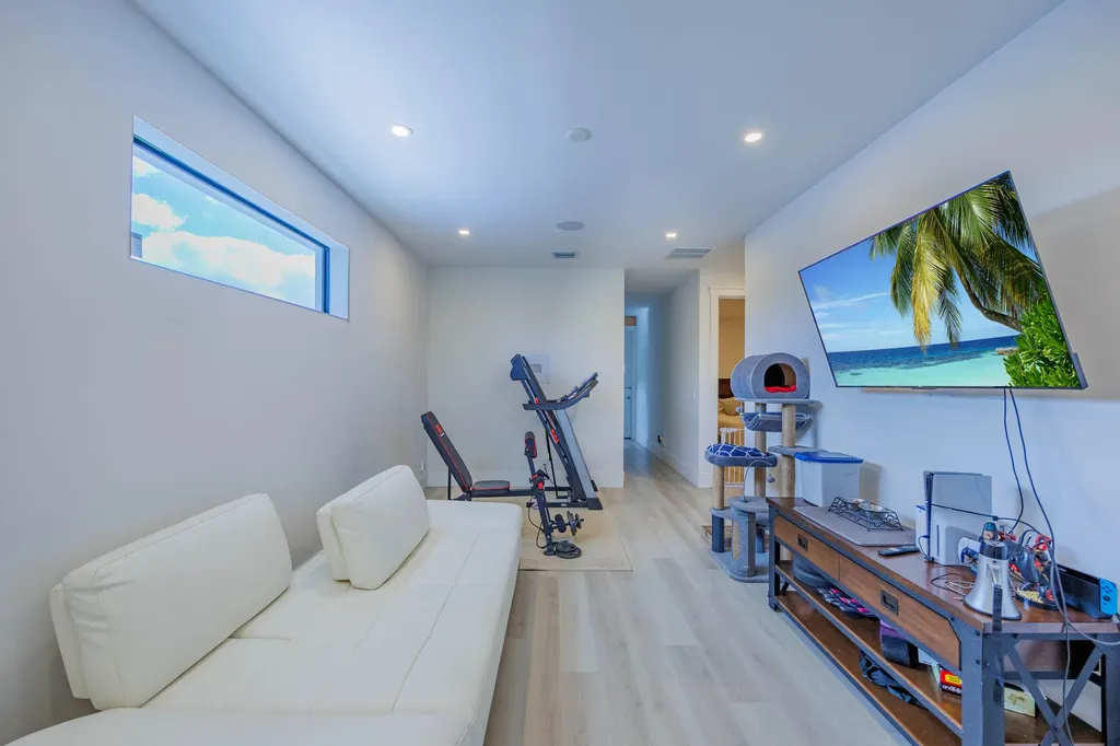 740 Winters West Palm Beach FL 33405