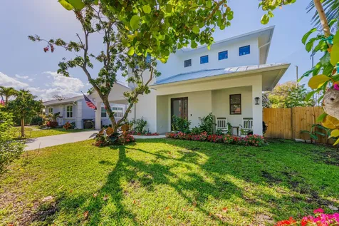740 Winters West Palm Beach FL 33405