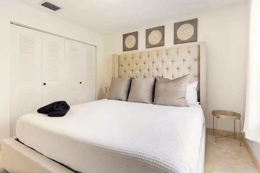 9823 NW Sun Pointe Drive NW Boynton Beach FL 33437