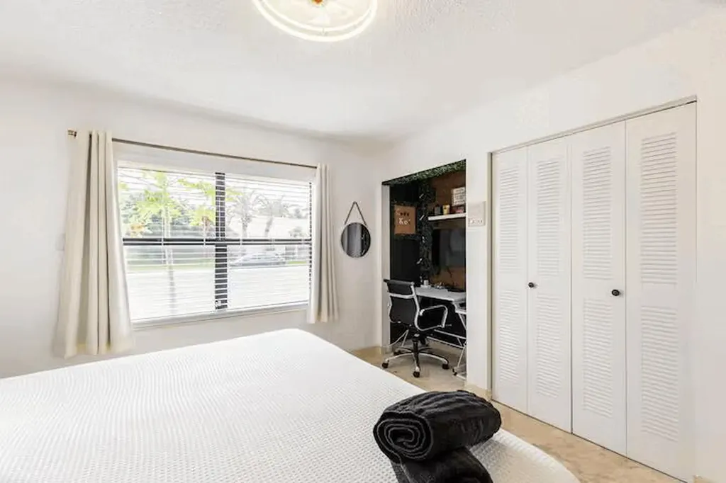 9823 NW Sun Pointe Drive NW Boynton Beach FL 33437