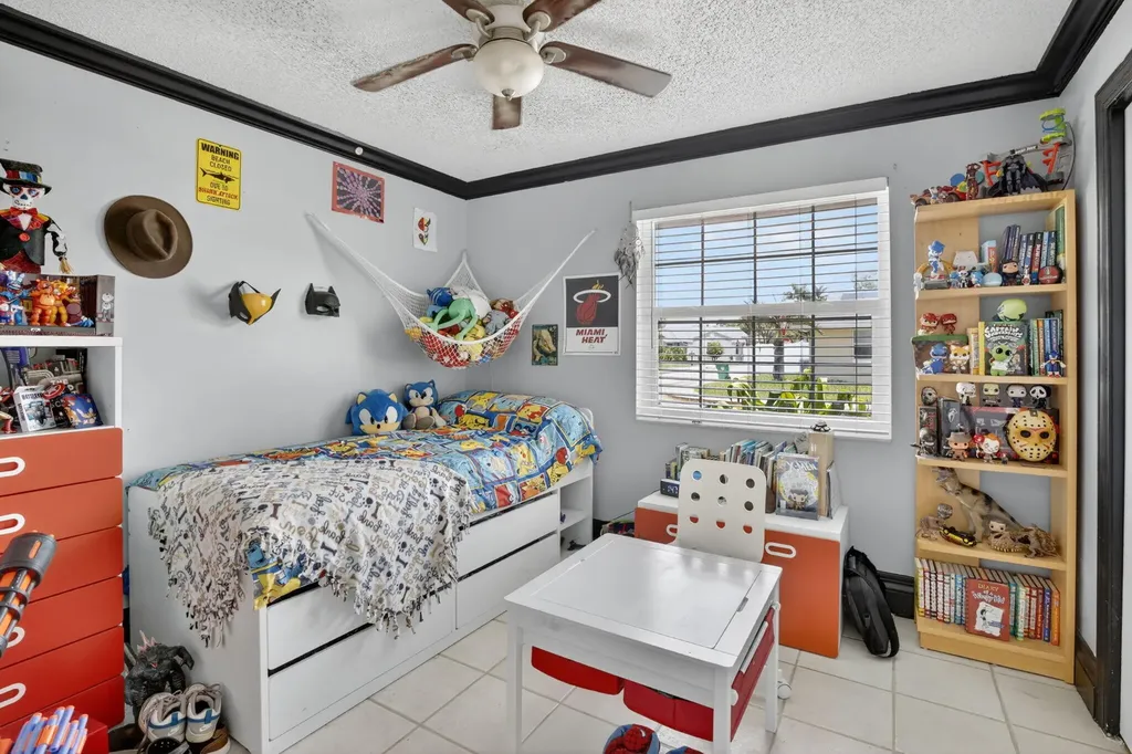 13970 Oaklawn Place Davie FL 33325