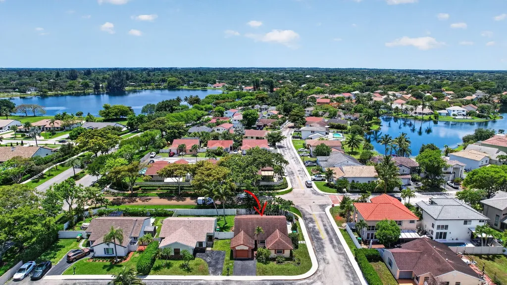 13970 Oaklawn Place Davie FL 33325
