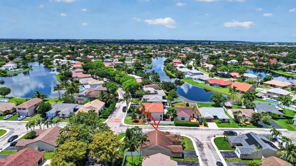 13970 Oaklawn Place Davie FL 33325