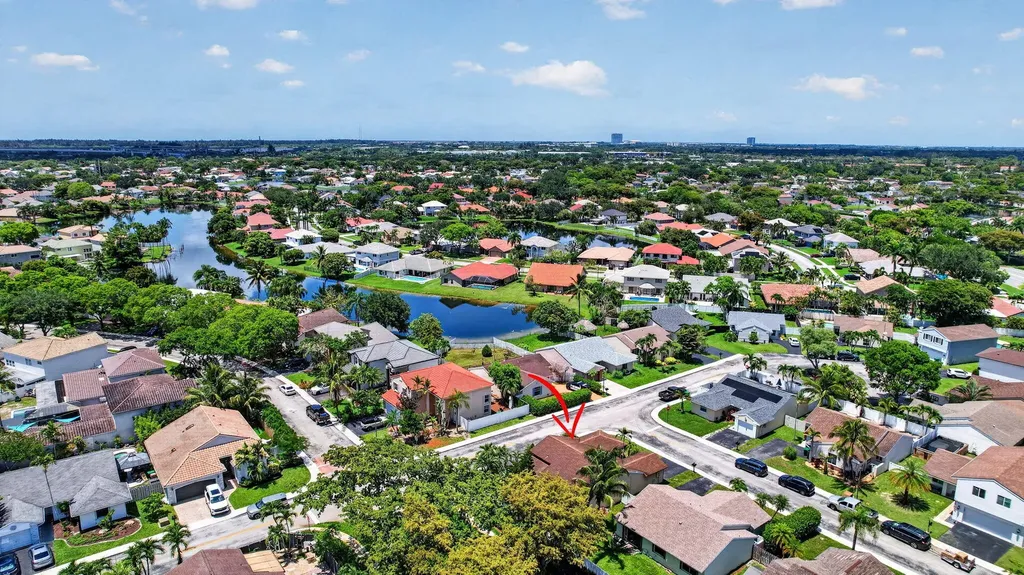13970 Oaklawn Place Davie FL 33325