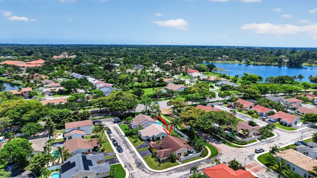 13970 Oaklawn Place Davie FL 33325