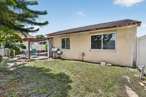 13970 Oaklawn Place Davie FL 33325