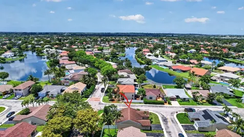 13970 Oaklawn Place Davie FL 33325