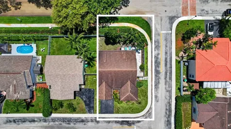 13970 Oaklawn Place Davie FL 33325