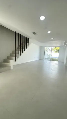 4300 W 10th Court Hialeah FL 33012