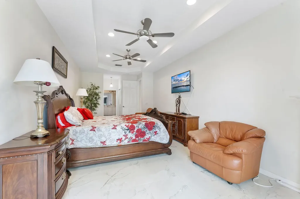 8541 Water Cay West Palm Beach FL 33411