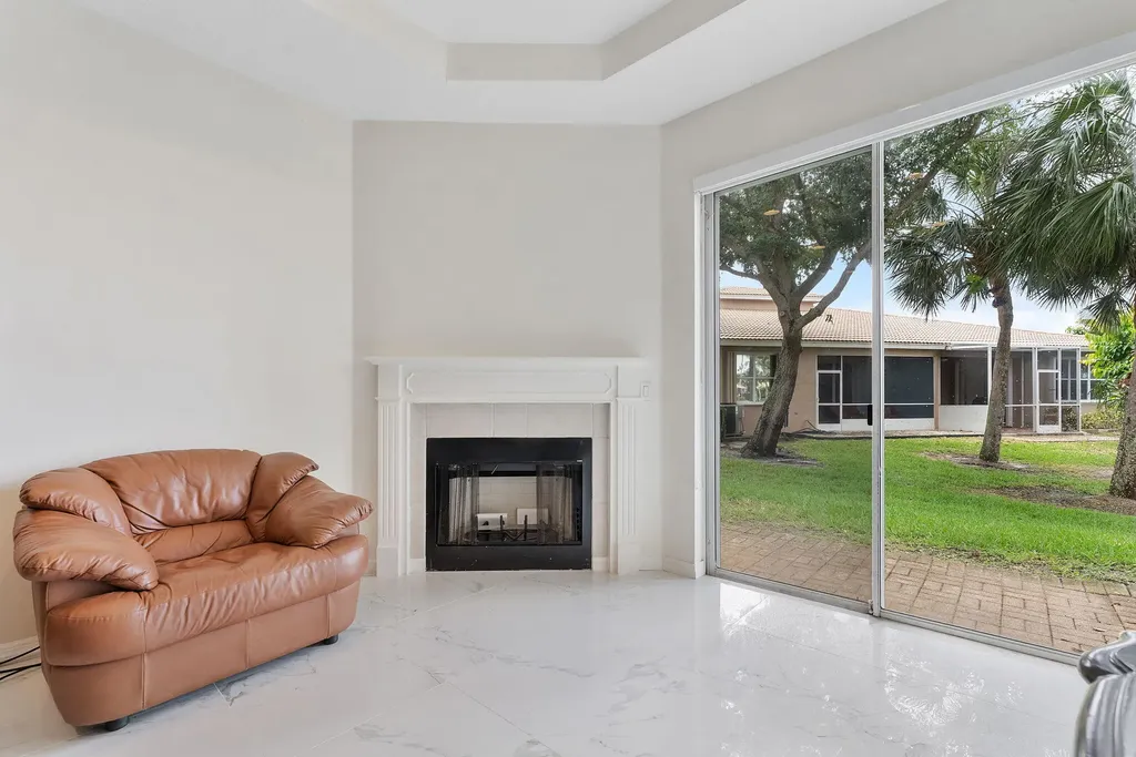 8541 Water Cay West Palm Beach FL 33411