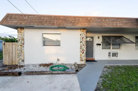 714 S Arnold Avenue Lantana FL 33462