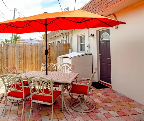714 S Arnold Avenue Lantana FL 33462