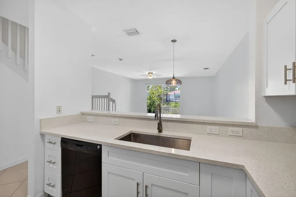 3557 Oleander Terrace Riviera Beach FL 33404