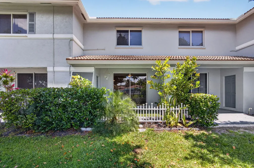 3557 Oleander Terrace Riviera Beach FL 33404