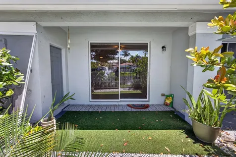 3557 Oleander Terrace Riviera Beach FL 33404