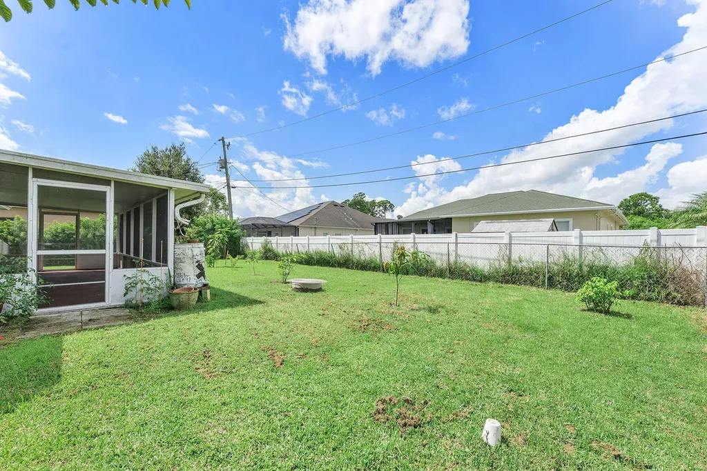 1622 SW Realty Street Port St Lucie FL 34987