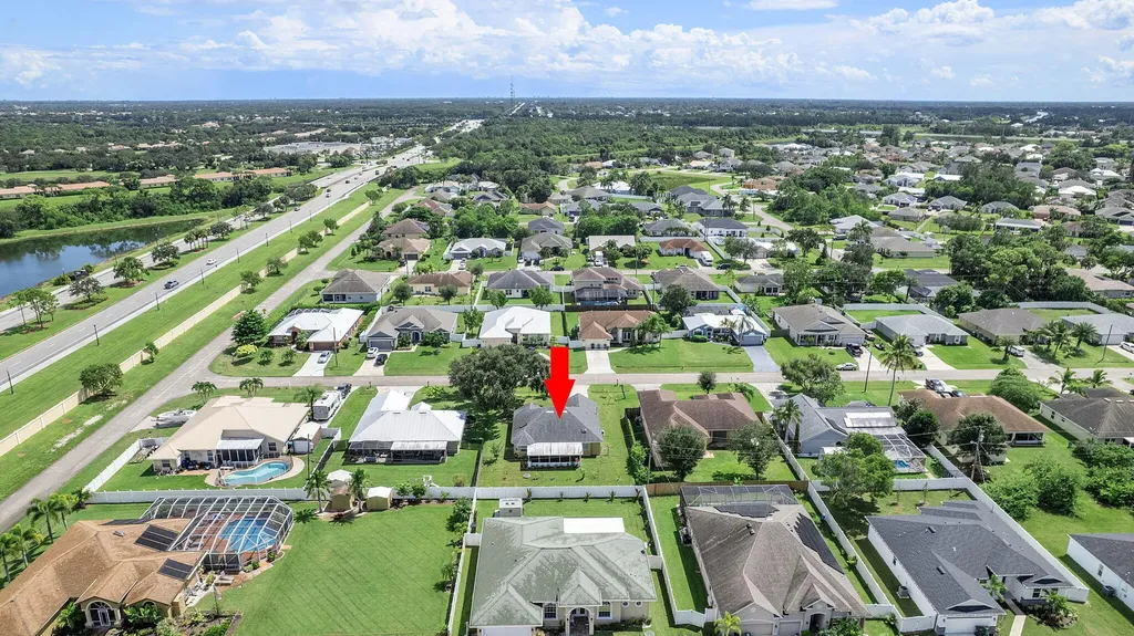 1622 SW Realty Street Port St Lucie FL 34987