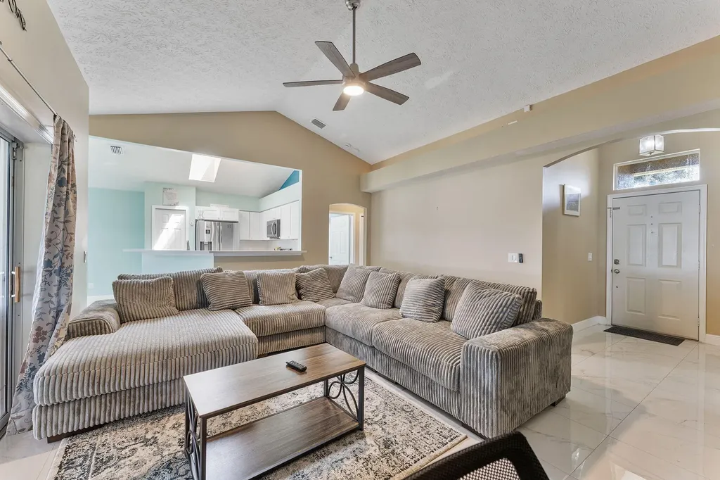 1622 SW Realty Street Port St Lucie FL 34987