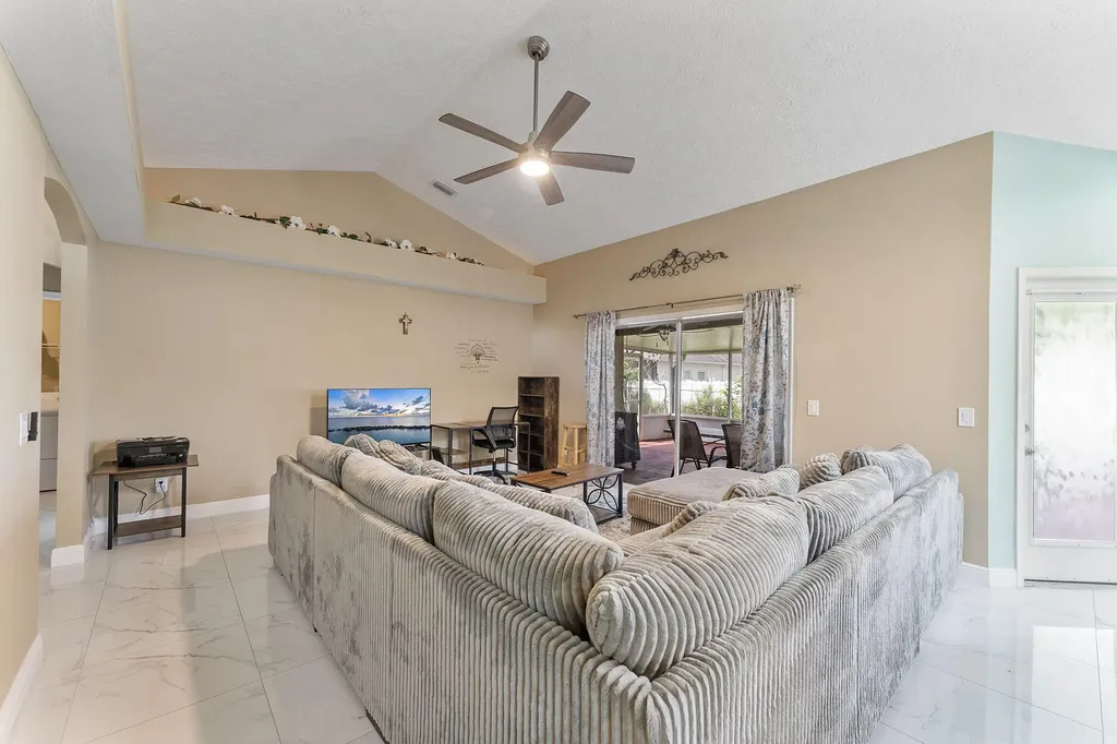 1622 SW Realty Street Port St Lucie FL 34987
