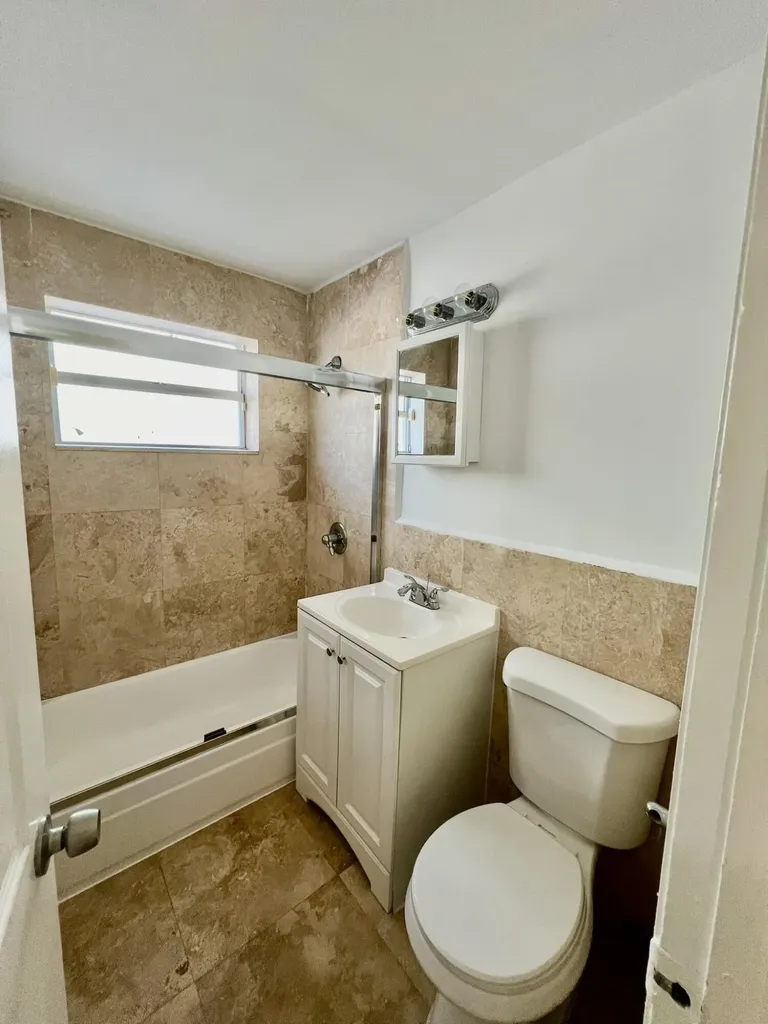901 Meridian Avenue Miami Beach FL 33139