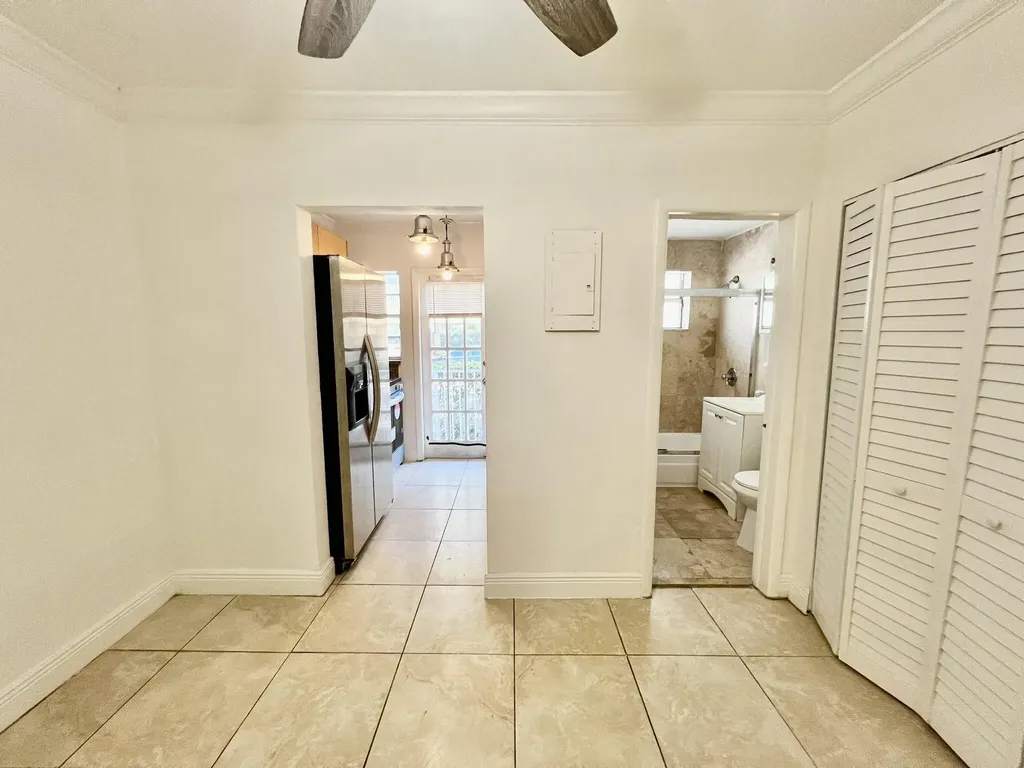 901 Meridian Avenue Miami Beach FL 33139