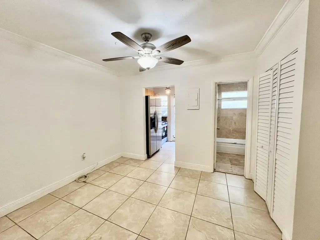 901 Meridian Avenue Miami Beach FL 33139