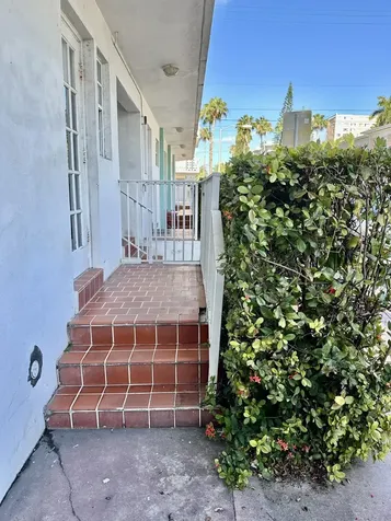 901 Meridian Avenue Miami Beach FL 33139