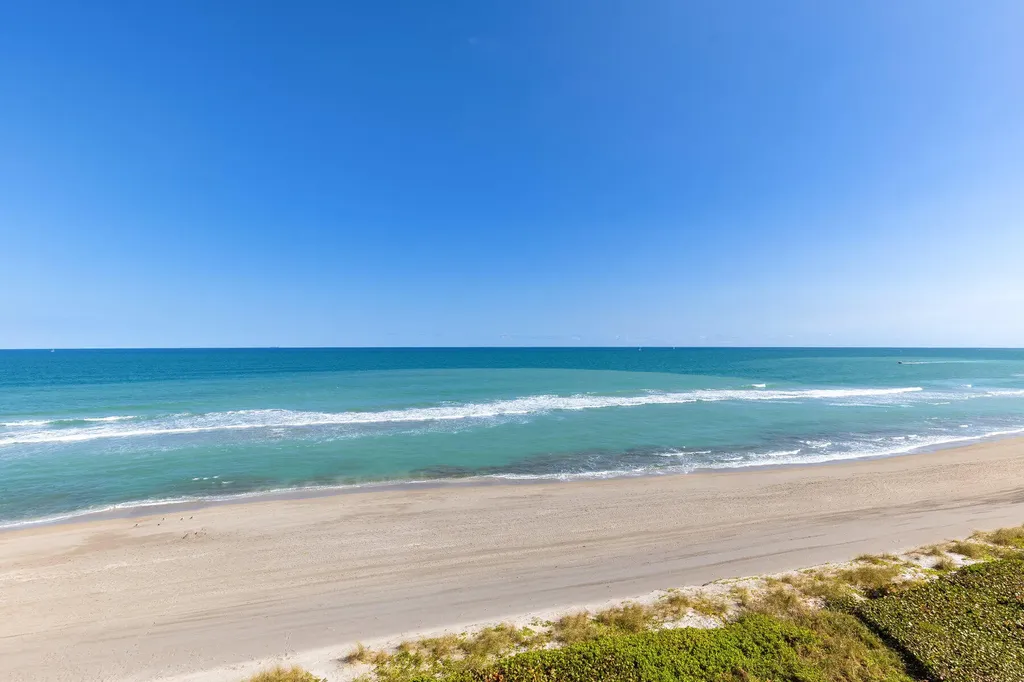 19900 Beach Road Jupiter FL 33469