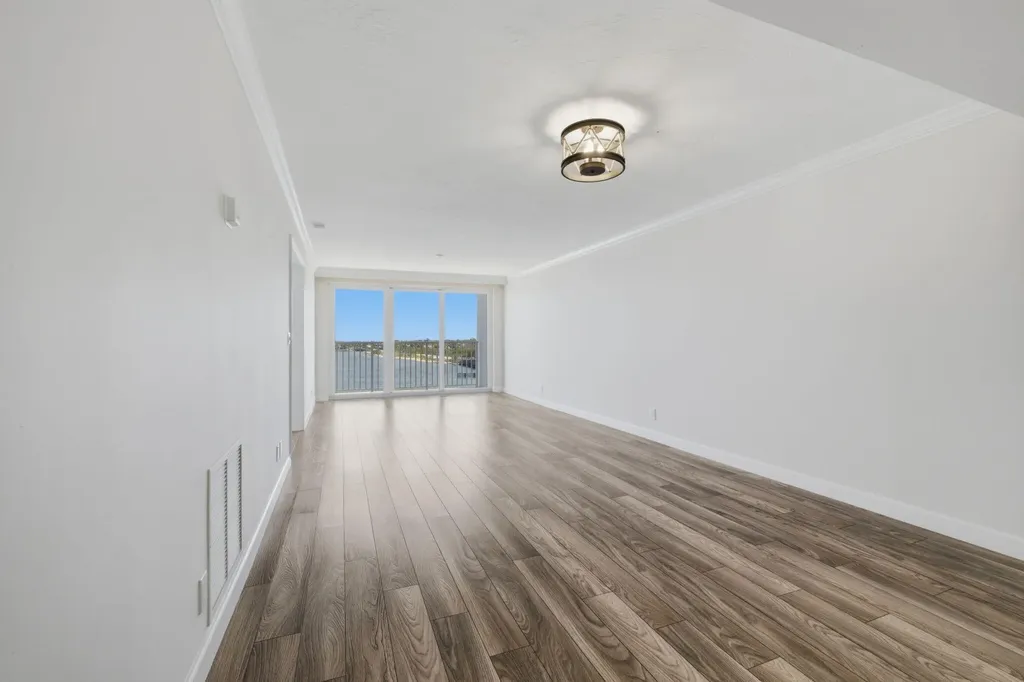 3901 S Flagler Drive West Palm Beach FL 33405