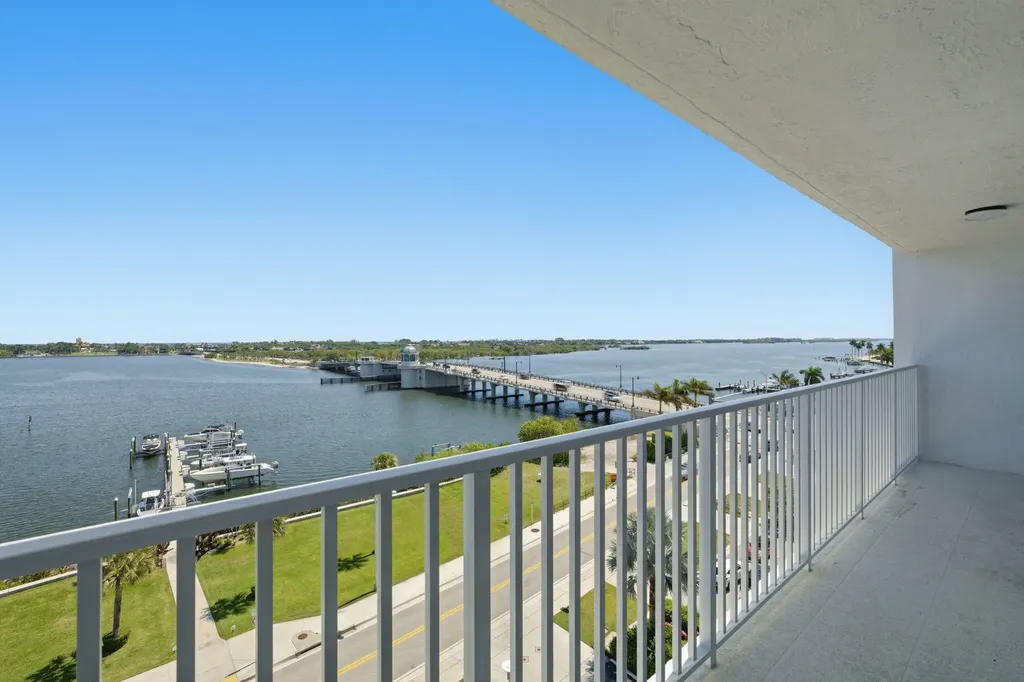 3901 S Flagler Drive West Palm Beach FL 33405