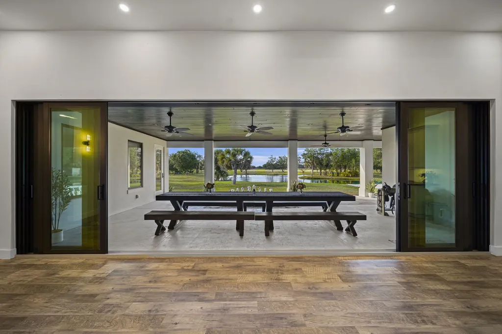 5250 21st Street SW Vero Beach FL 32968