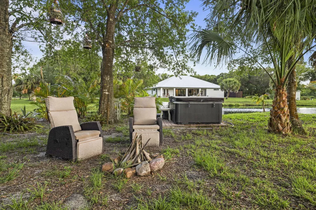 5250 21st Street SW Vero Beach FL 32968