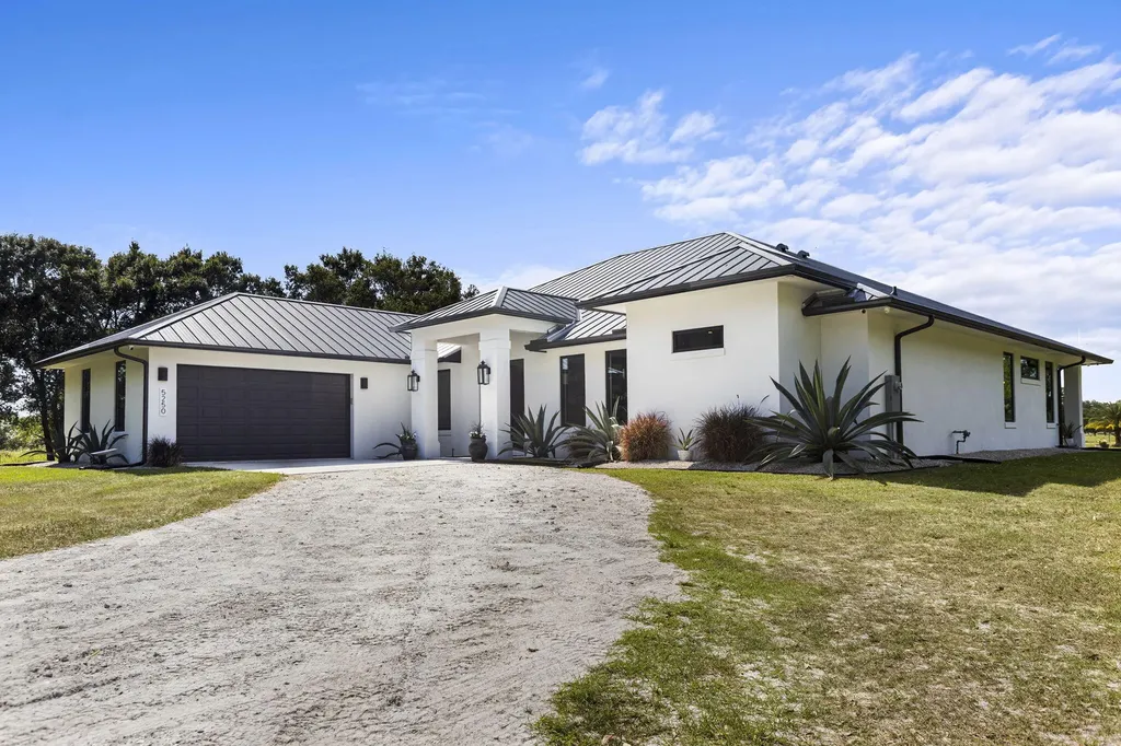5250 21st Street SW Vero Beach FL 32968