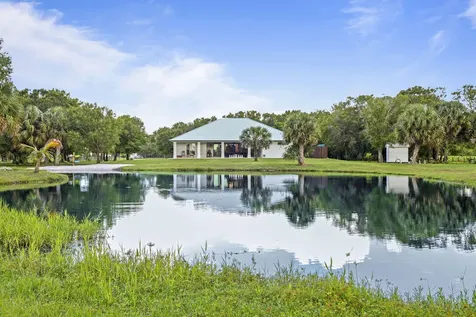 5250 21st Street SW Vero Beach FL 32968