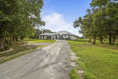5250 21st Street SW Vero Beach FL 32968